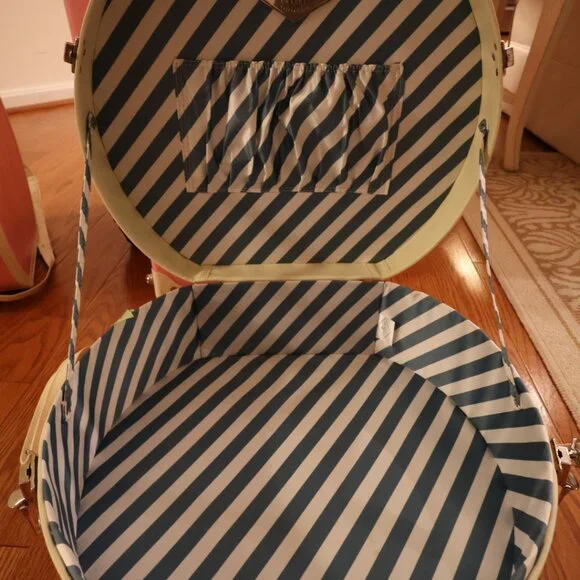 4-Piece Steamline Luggage Set, Large suitcase, carryon suitcase,  two hatboxes - Picture 7 of 16